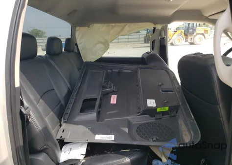 2010 Dodge Ram 1500 z USA, uszkodzony, nr VIN 1D7RB1CP2AS237715